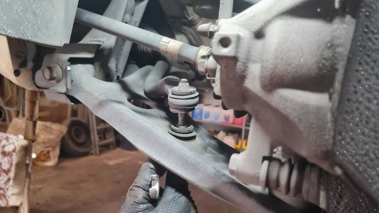 changement ammortisseur, et suspension avec garage lc services a sanary