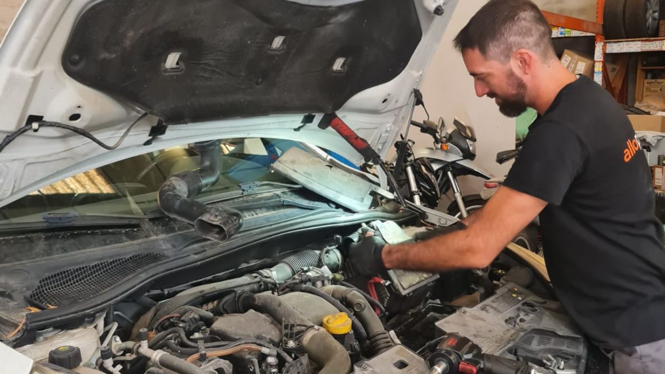 diagnostics moteur avec le garage lc services a sanary